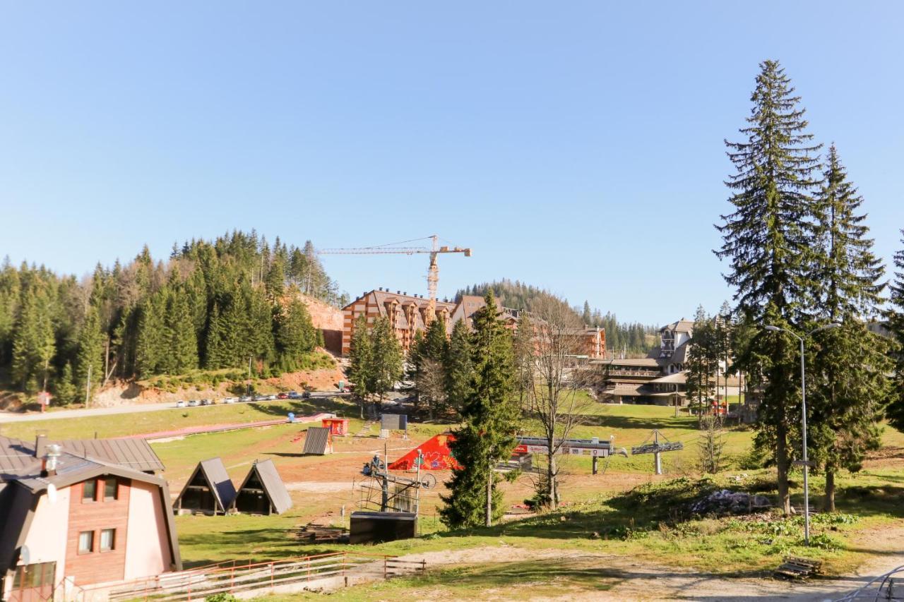 Hotel Sumarska Kuca Ognjiste à Jahorina Extérieur photo